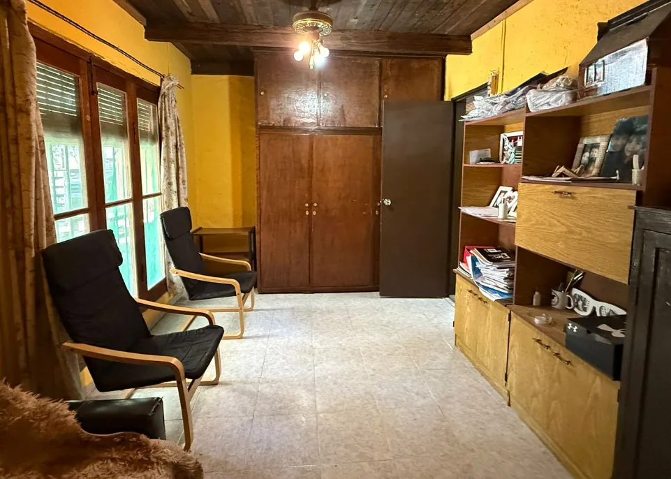 Casa amplia de 4 dormitorios con gran terreno en Bulevar Artigas — foto 7