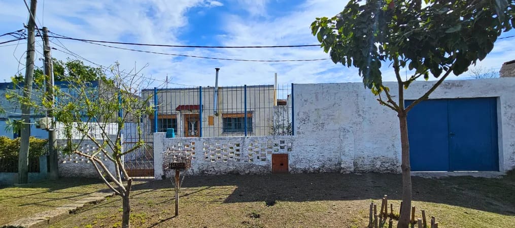 Casa de 2 dormitorios en General Luna y Andresito — foto 1