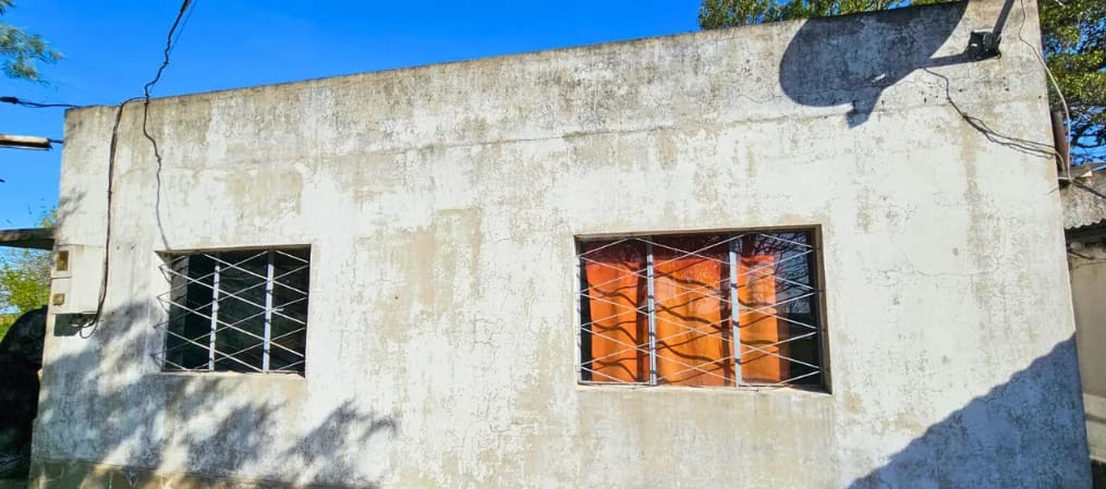 Terreno de 4.700 m² con 2 galpones y 2 casas — foto 2