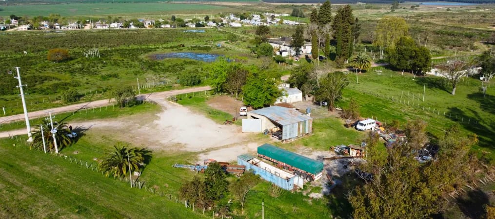 Terreno de 4.700 m² con 2 galpones y 2 casas — foto 4
